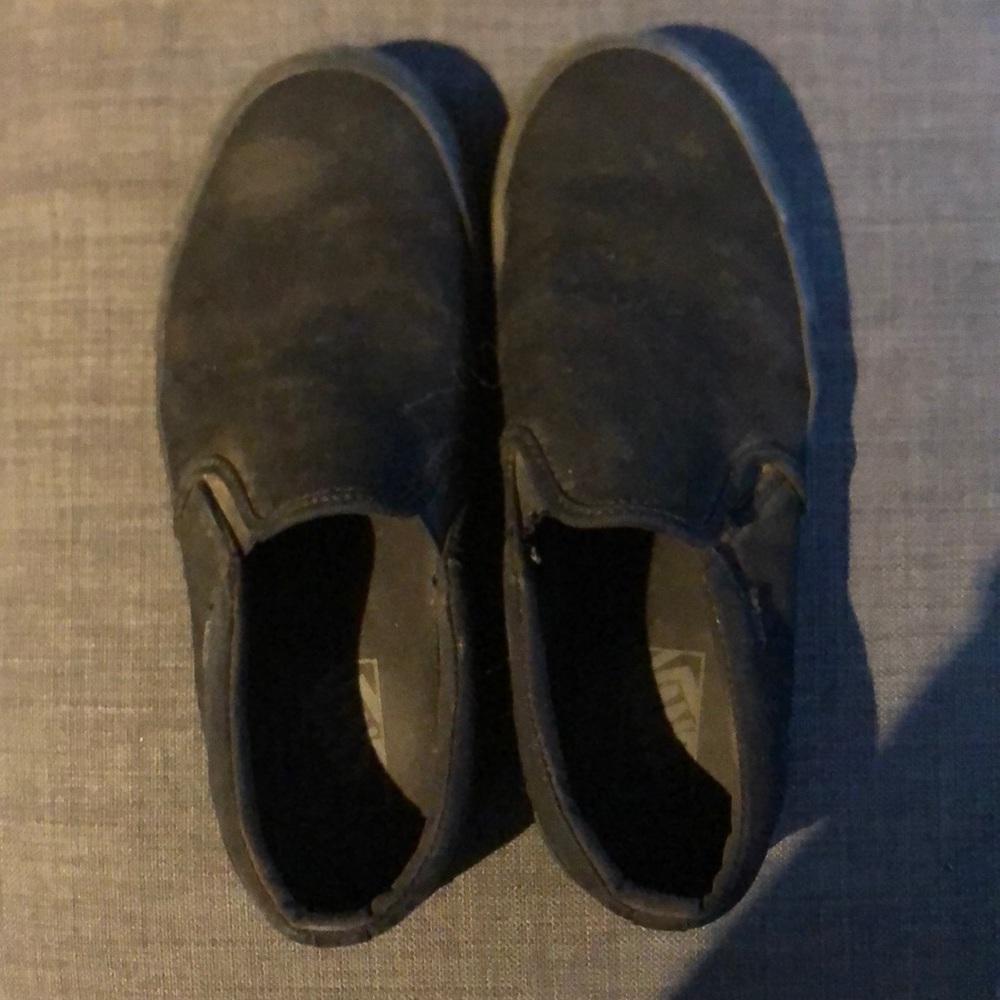 Vans slip on all black